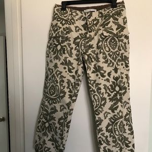 TOMMY HILFIGER WOMEN'S CAPRI PANTS - SIZE 6